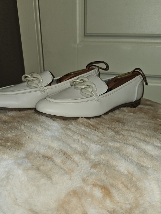Anne Klein Shoes - Anne Klein Women's White Chain-Link Loafers Size 10M